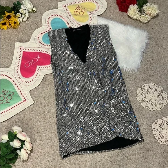 zara silver sequin dress Zara Dress Silver Sequin Outfit Outfit Silver Metallic Dress Zara Shop Zara  Silver Sequin Dress Online